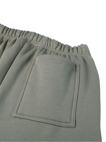 mountain bike,sweatpants